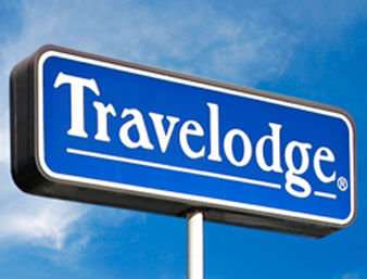 Travelodge Waukegan Gurnee | 3633 N Lewis Ave, Waukegan, IL 60087, USA | Phone: (847) 249-7778