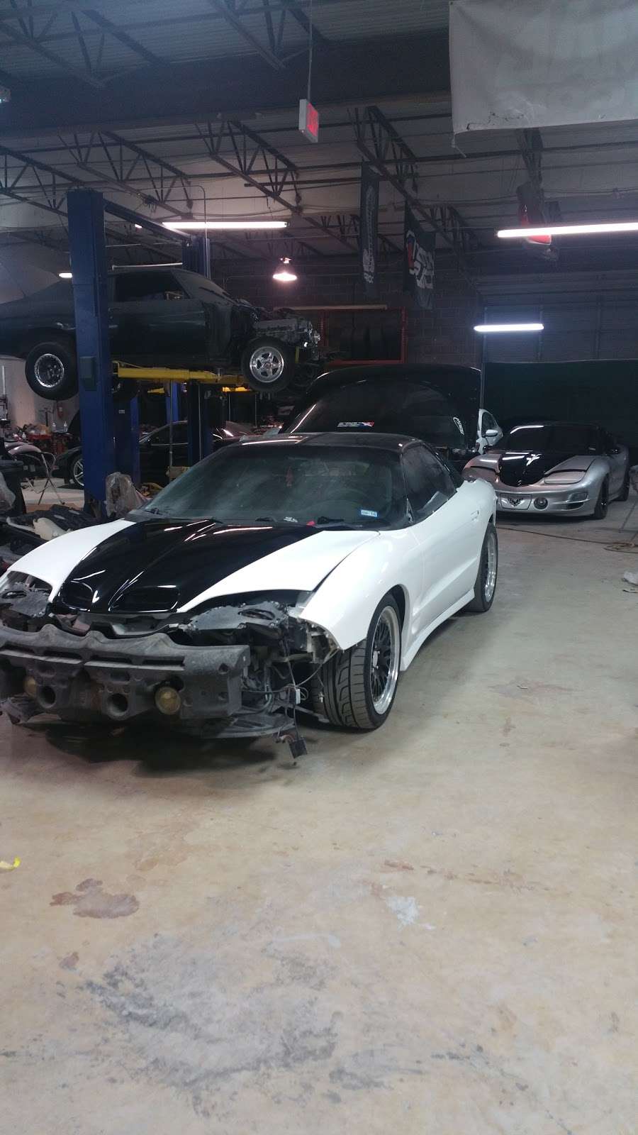 Northeast Customs Collision Repair | 7308 NE Interstate 410 Loop, San Antonio, TX 78219 | Phone: (210) 831-1923