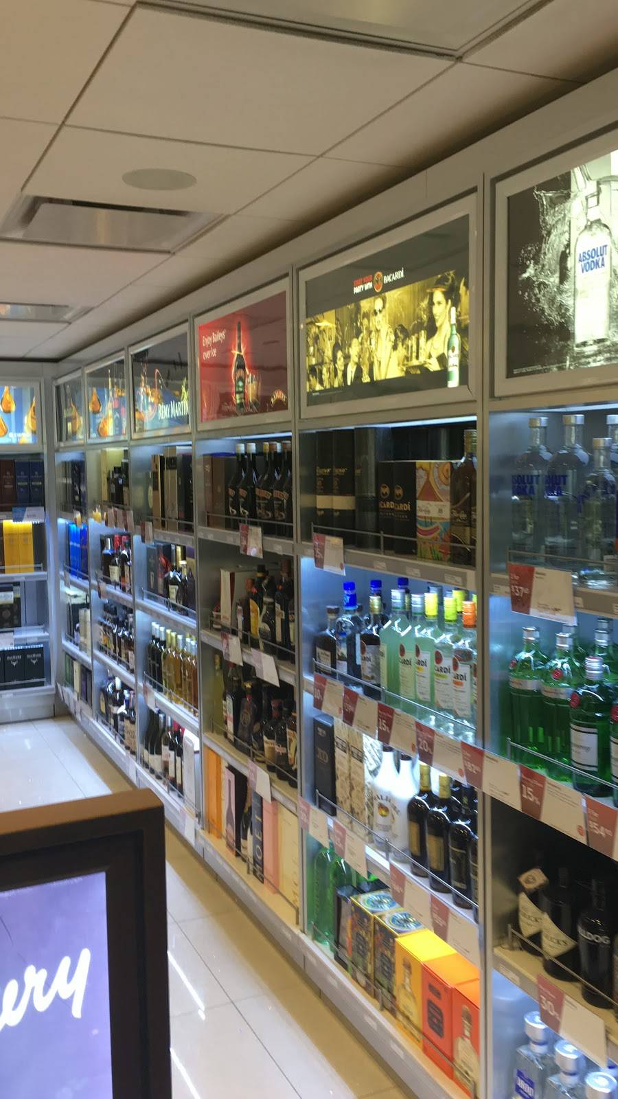 Chicago Duty Free Shops | International Airport, Chicago, IL 60666, USA