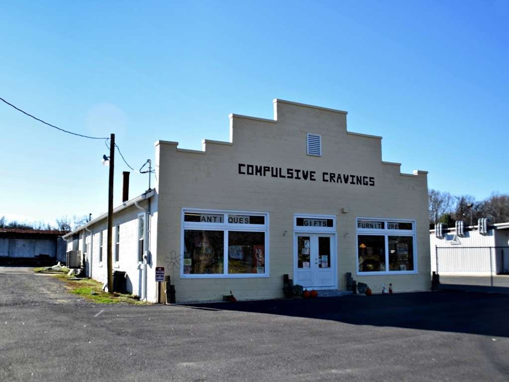 Compulsive Cravings Antiques & Gifts | 15568 Kings Hwy, Montross, VA 22520, USA | Phone: (571) 213-8916