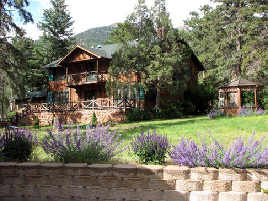 Rocky Mountain Lodge | 4680 Hagerman Rd, Cascade, CO 80809, USA | Phone: (719) 684-2521