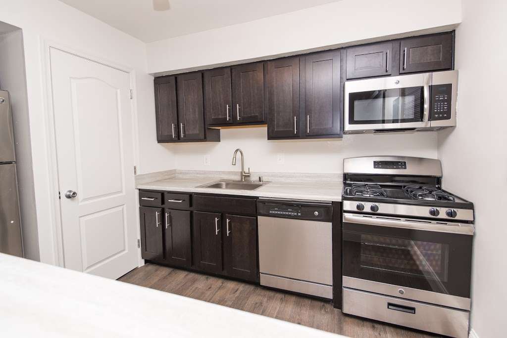 Doncaster Village Apartments | 1 Dalmeny Ct, Parkville, MD 21234, USA | Phone: (410) 661-3200