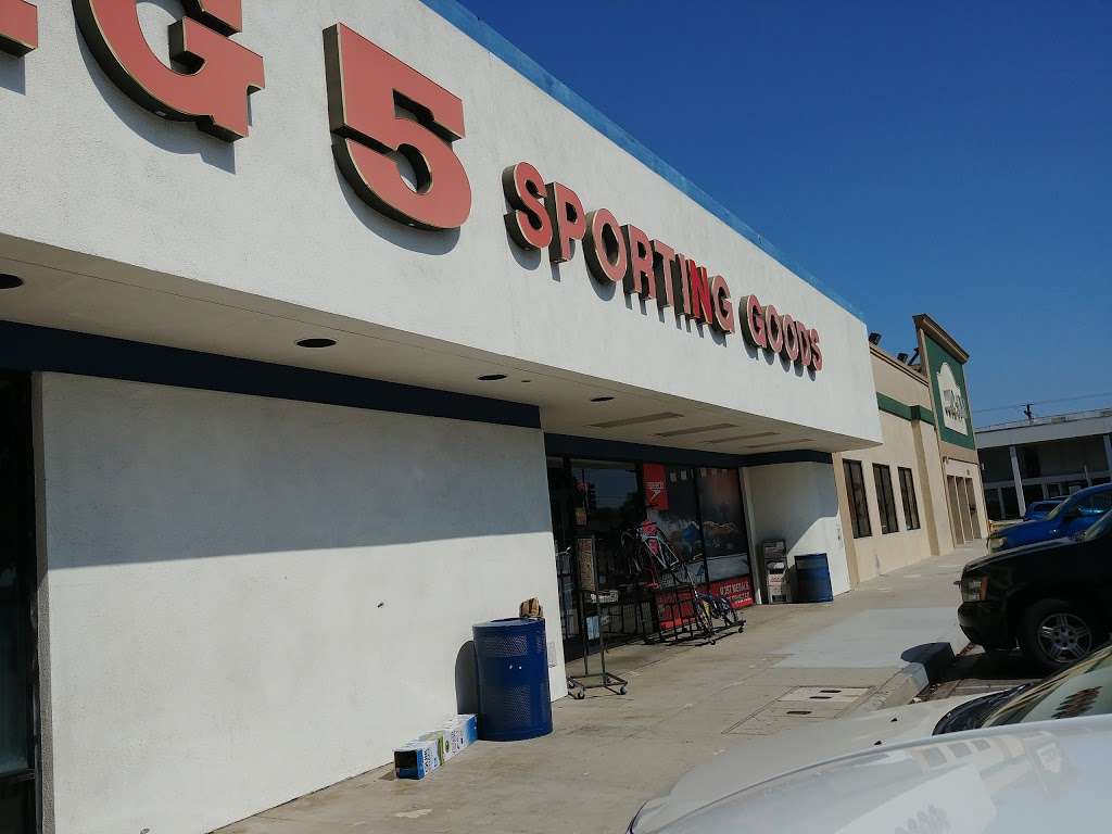 Big 5 Sporting Goods - Lakewood | 5247 Lakewood Blvd, Lakewood, CA 90712, USA | Phone: (562) 634-7779