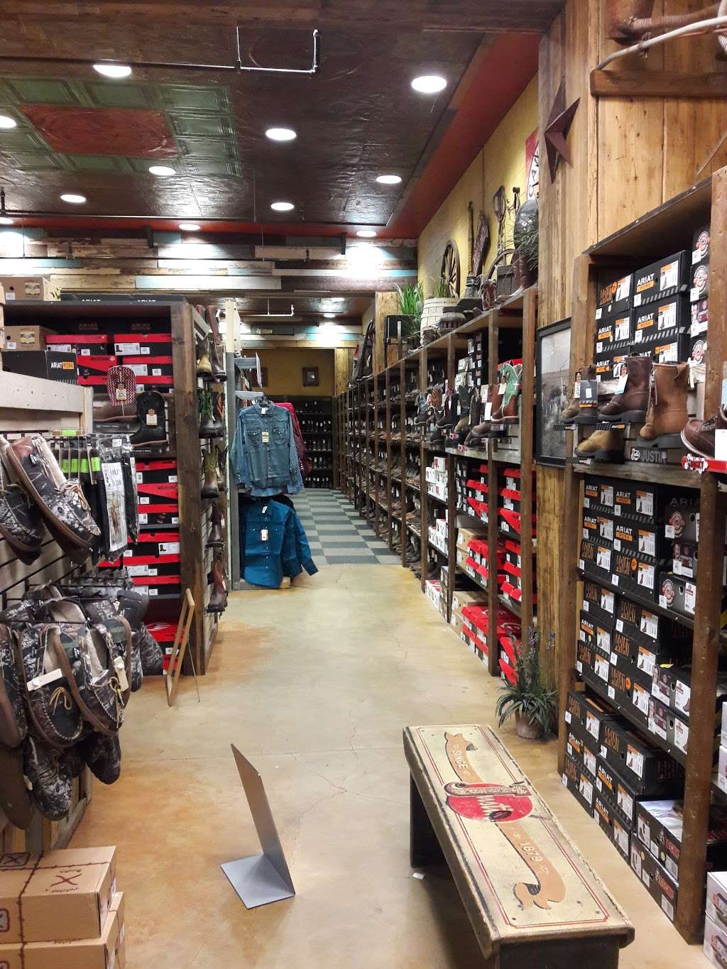 Cavenders Boot City | 2505 S Loop W #610, Houston, TX 77054, USA | Phone: (713) 664-8999