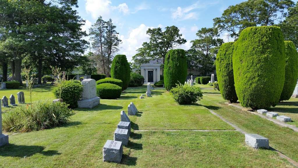 St Patrick Cemetery | 225 Brentwood Rd, Bay Shore, NY 11706 | Phone: (631) 666-0805