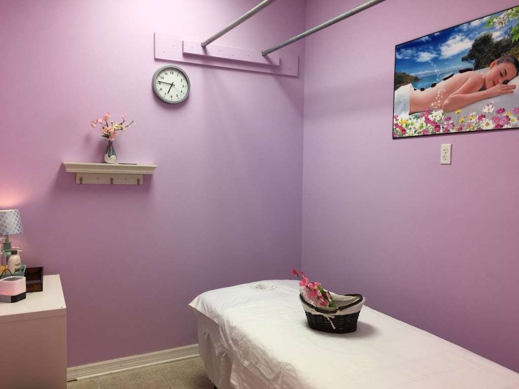Eastern Massage Health Center | 11941 S Apopka Vineland Rd, Orlando, FL 32836, USA | Phone: (407) 778-4556