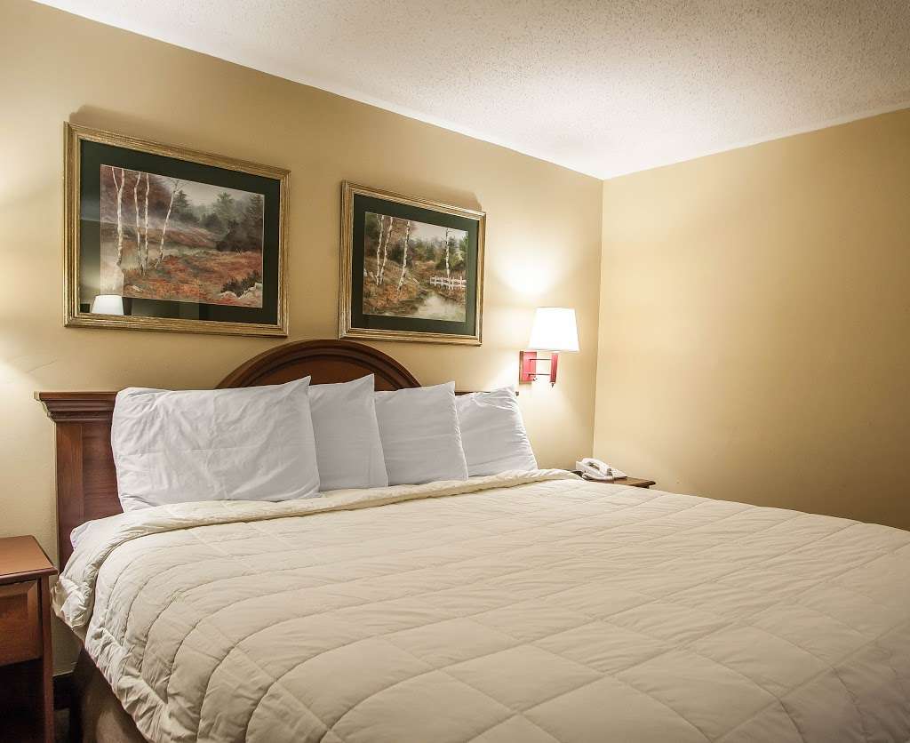 Econo Lodge | 448 Route 206 South, Newton, NJ 07860, USA | Phone: (973) 383-3922