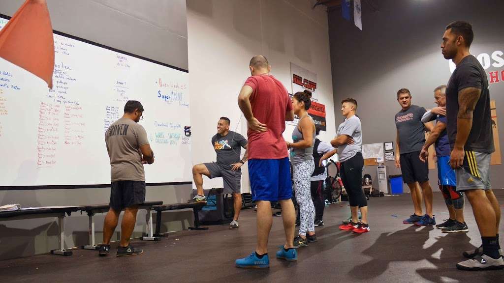 CrossFit Oxnard | 3000 Paseo Mercado #110, Oxnard, CA 93036, USA | Phone: (805) 988-9922