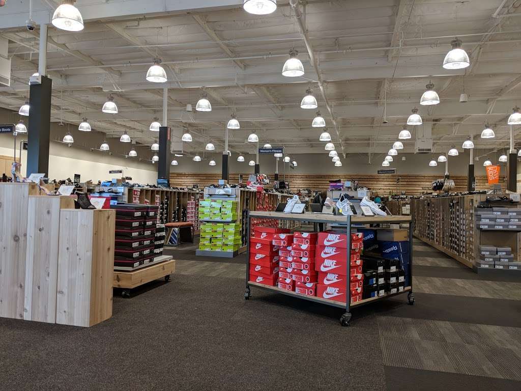 discount shoe warehouse locations