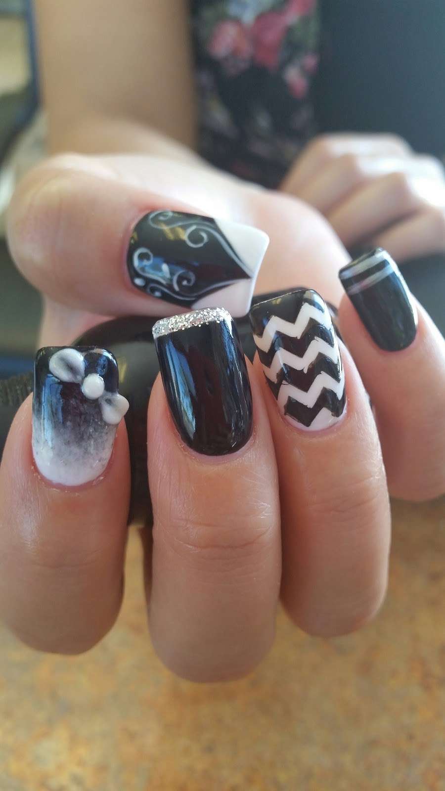 Hermosa Hair and Nails | 158 S King Rd #20, San Jose, CA 95116, USA | Phone: (408) 929-3515