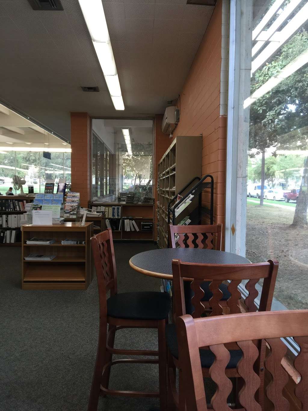 Azusa City Library | 729 N Dalton Ave, Azusa, CA 91702, USA | Phone: (626) 812-5232