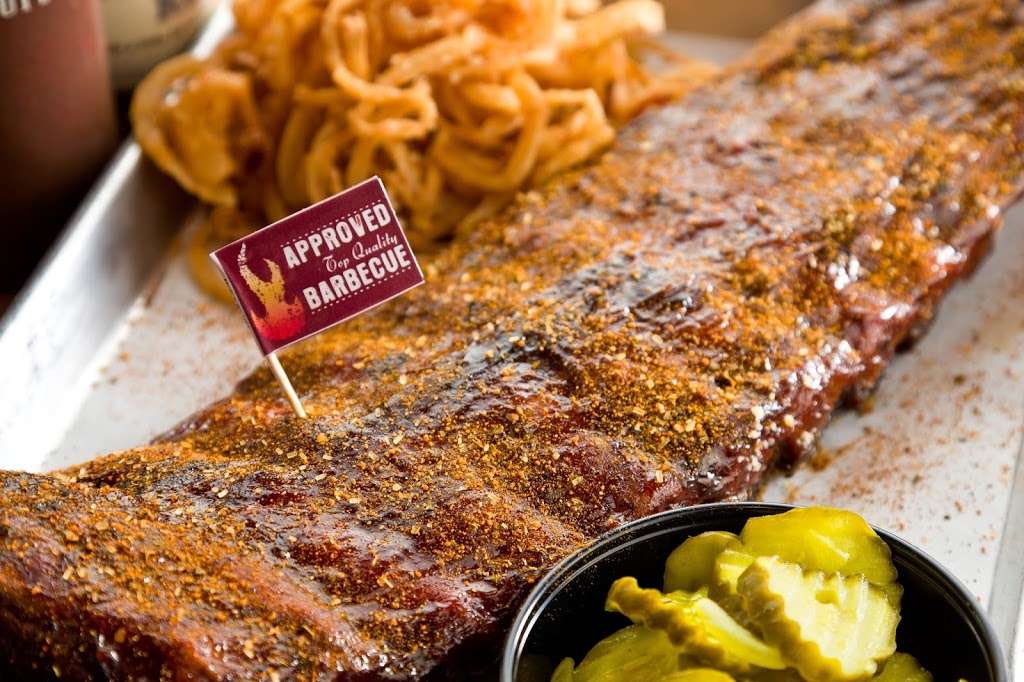 Real Urban Barbecue | 2119 Clearwater Dr, Oak Brook, IL 60523 | Phone: (630) 908-4380