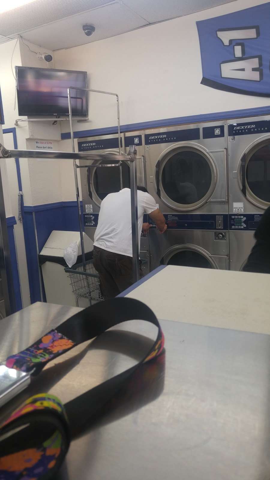 A-1 Coin Laundromat | 25100 Alessandro Blvd A, Moreno Valley, CA 92553, USA | Phone: (951) 640-8425