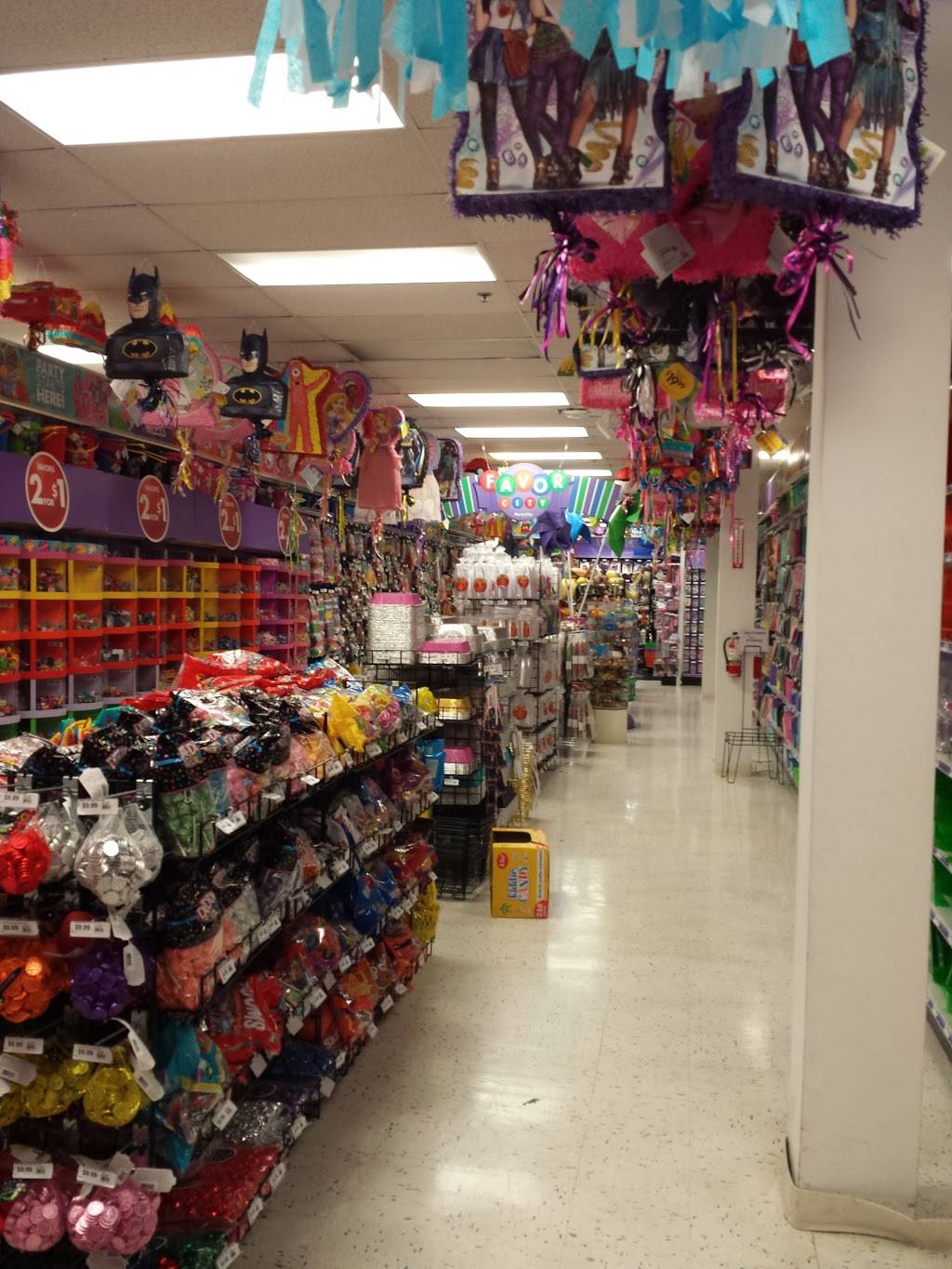 Party City | 6639 Airport Hwy, Holland, OH 43528, USA | Phone: (419) 867-1700