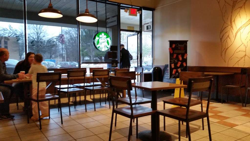 Starbucks | 2523 John Milton Dr, Herndon, VA 20171, USA | Phone: (703) 264-9022