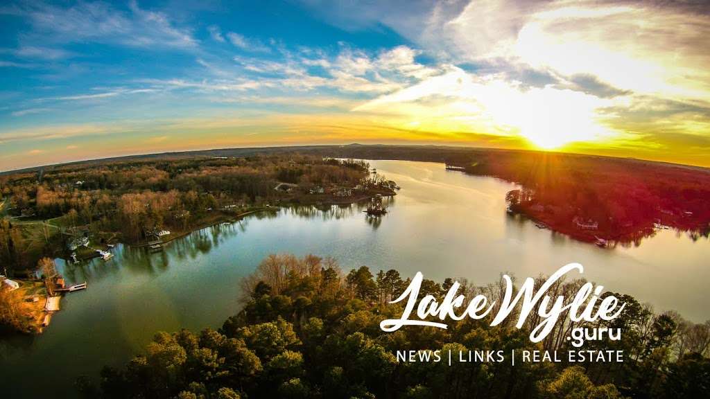 LakeWylie.guru: Waterfront Realtor | 4555 Charlotte Hwy, Lake Wylie, SC 29710 | Phone: (704) 981-1088