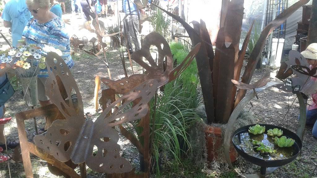 Sirmons Lake Park | 4298-4100 33rd Ave N, St. Petersburg, FL 33713, USA | Phone: (727) 893-7441