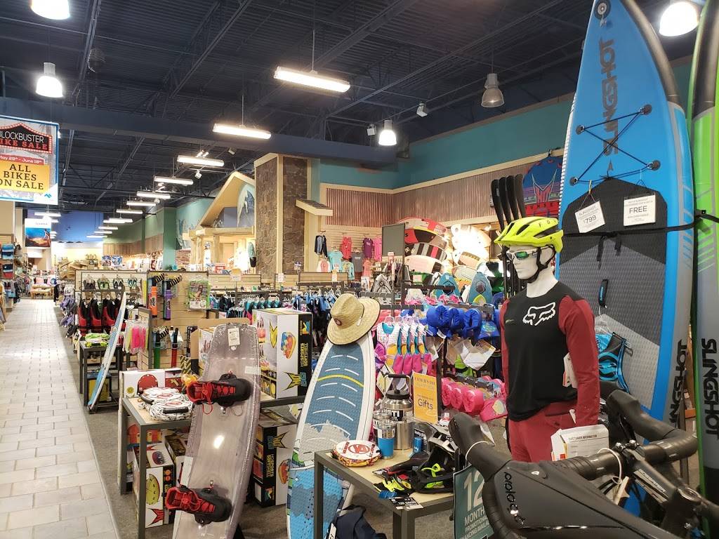 Sun & Ski Sports | 11170 N Central Expy #100, Dallas, TX 75243, USA | Phone: (214) 442-7007