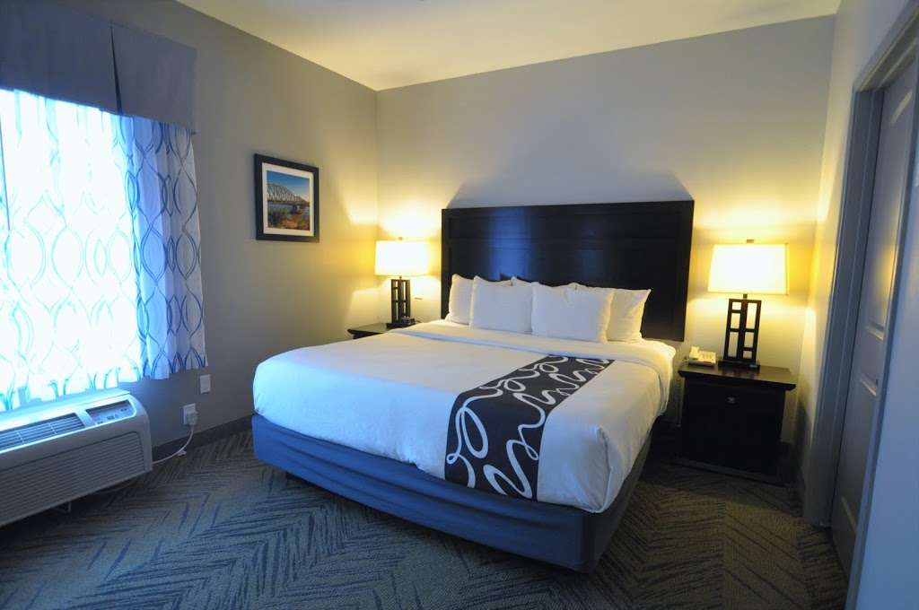 La Quinta Inn & Suites by Wyndham Brookshire | 721 Farm to Market 1489, Brookshire, TX 77423, USA | Phone: (281) 375-8888