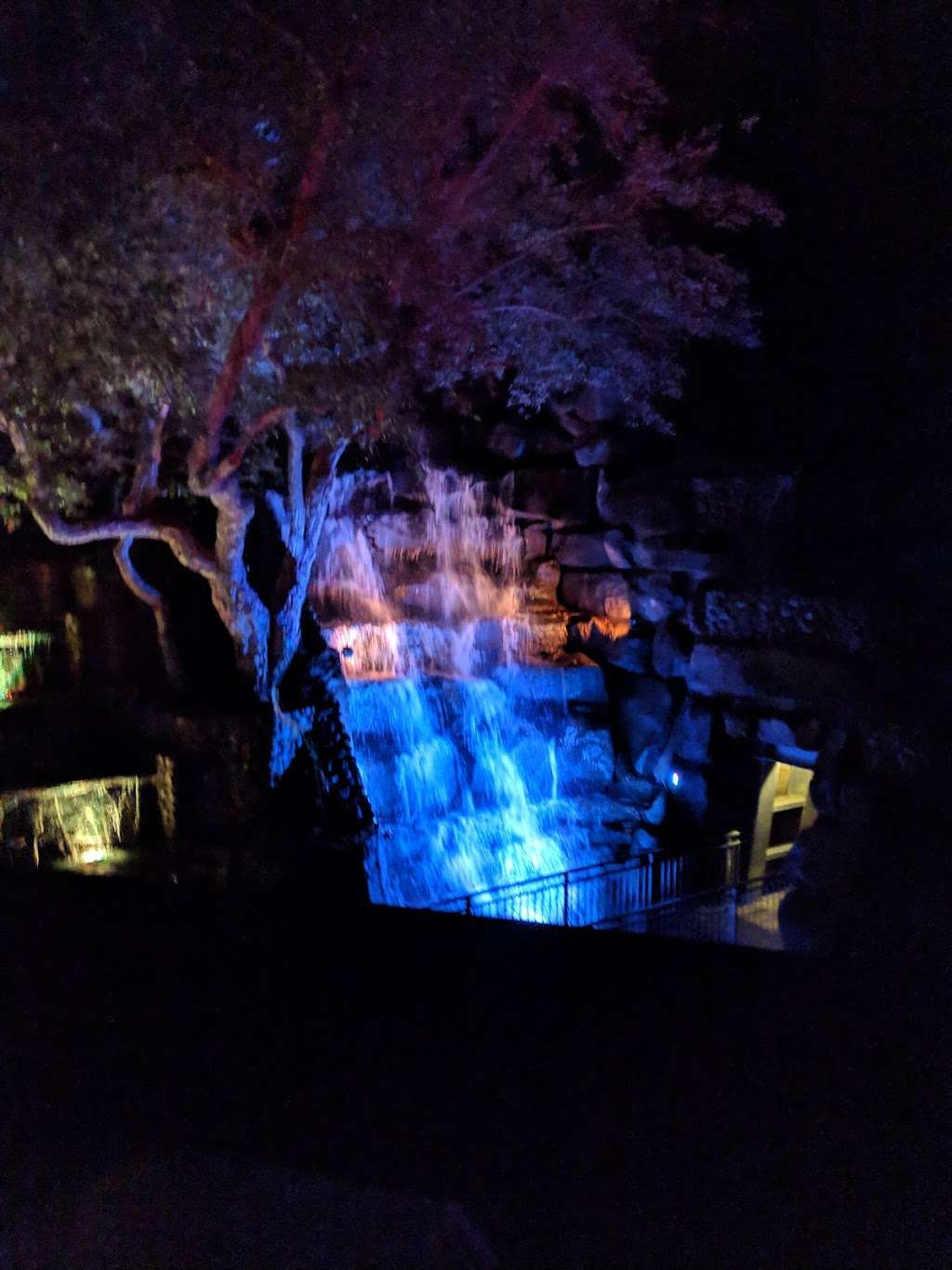 Water Oasis | 81017030, Gilroy, CA 95020, USA | Phone: (408) 840-7100