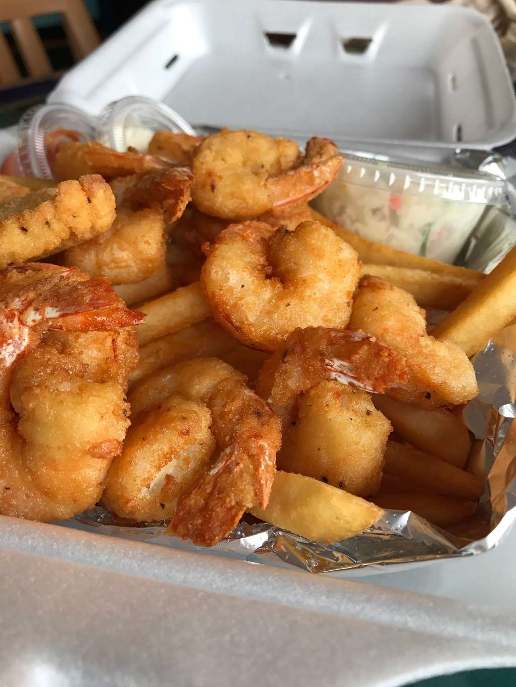 Oceans Seafoods | 601 E 3rd Ave, New Smyrna Beach, FL 32169, USA | Phone: (386) 423-5511