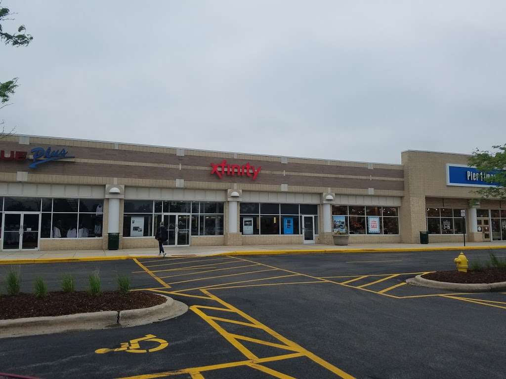 Xfinity Store by Comcast | 1122 W Boughton Rd, Bolingbrook, IL 60440, USA | Phone: (800) 266-2278