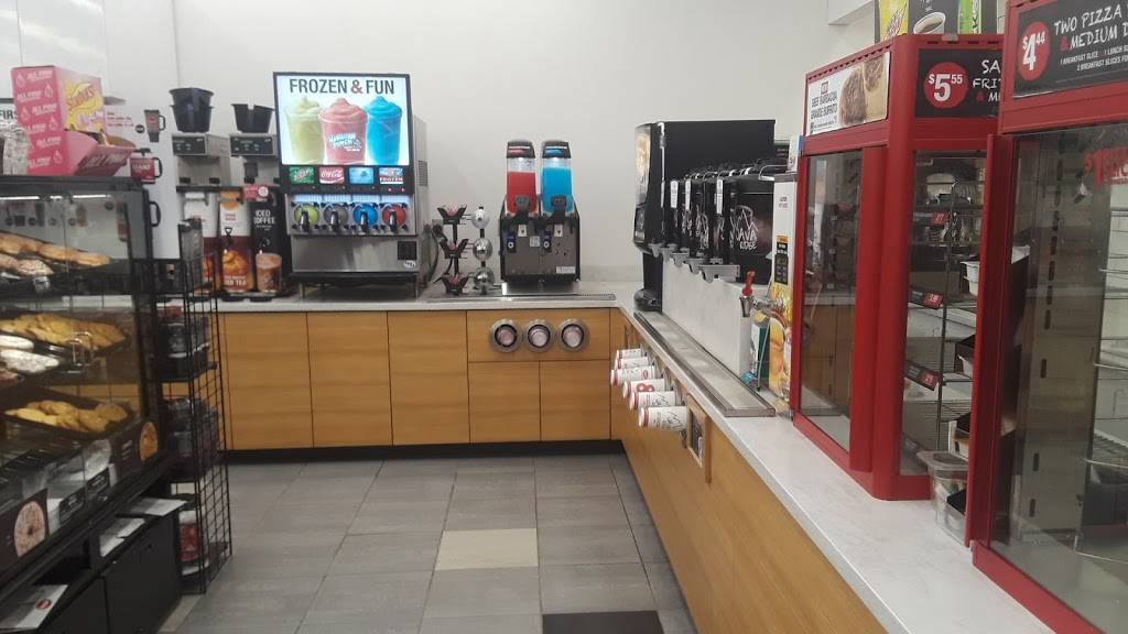 Kum & Go | 10764 Virginia Plaza, Papillion, NE 68046, USA | Phone: (402) 331-0228