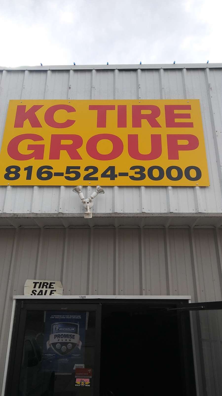 K C Tire Group | 13909 Blue Pkwy, Kansas City, MO 64139, USA | Phone: (816) 524-3000