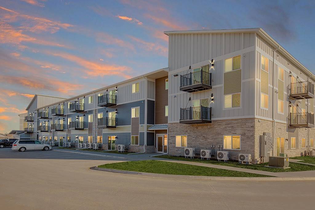 Village West Apartments | 4969 W Gary Gately St, Lincoln, NE 68528, USA | Phone: (402) 682-7881