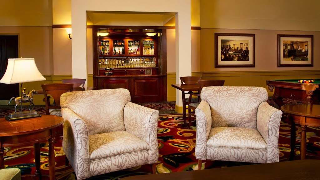 The Turf Club Lounge | 1960 Broadway, Orlando, FL 32830 | Phone: (407) 939-3463