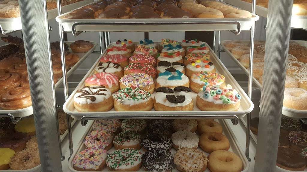 Glazed Donuts | 780 Ramona Expy Suite E, Perris, CA 92571, USA | Phone: (951) 940-1188