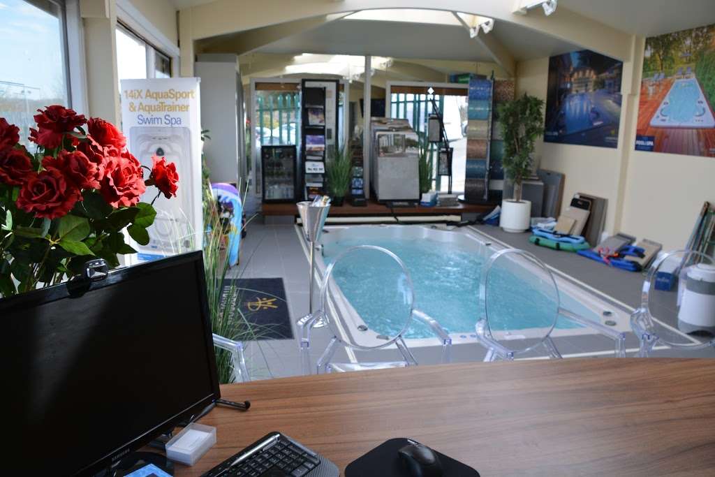 The Hot Tub and Swim Spa Company | Ruxley Manor Garden Centre, Maidstone Rd, Orpington, Sidcup DA14 5BQ, UK | Phone: 020 8300 4003