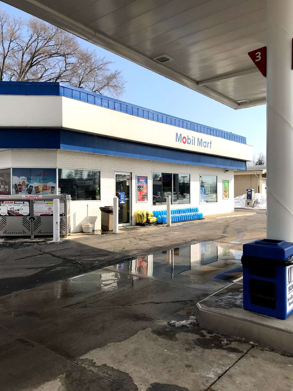 Mobil | 213 S Main St, Elburn, IL 60119, USA | Phone: (630) 365-5900