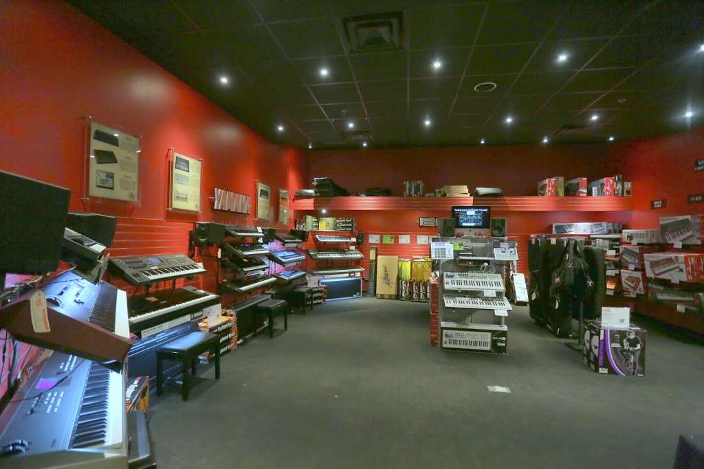 Guitar Center | 4271 W 167th St, Country Club Hills, IL 60478 | Phone: (708) 799-0315