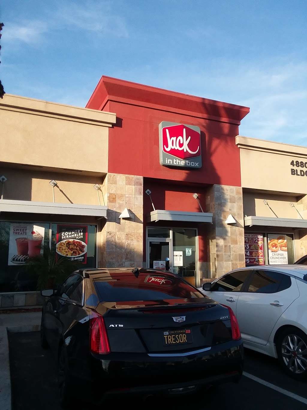 Jack in the Box | 4880 South Motor Lane Bldg A, Ontario, CA 91761 | Phone: (909) 605-2705