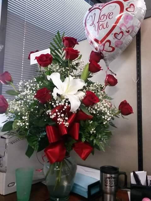 Aladdin Gift Flowers | 2208 N Main St, Santa Ana, CA 92706, USA | Phone: (714) 542-2152