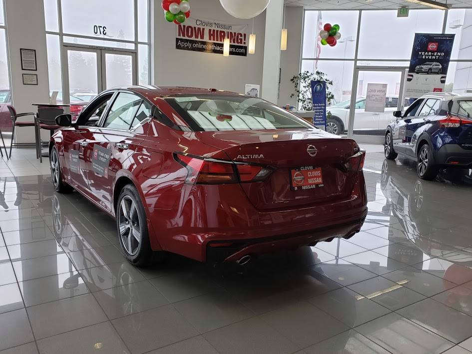 Lithia Nissan of Clovis | 370 W Herndon Ave, Clovis, CA 93612, USA | Phone: (559) 549-9892