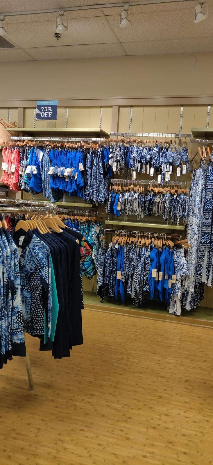 Tommy Bahama | 4976 Premium Outlets Way Suite #500, Chandler, AZ 85226, USA | Phone: (480) 639-1701