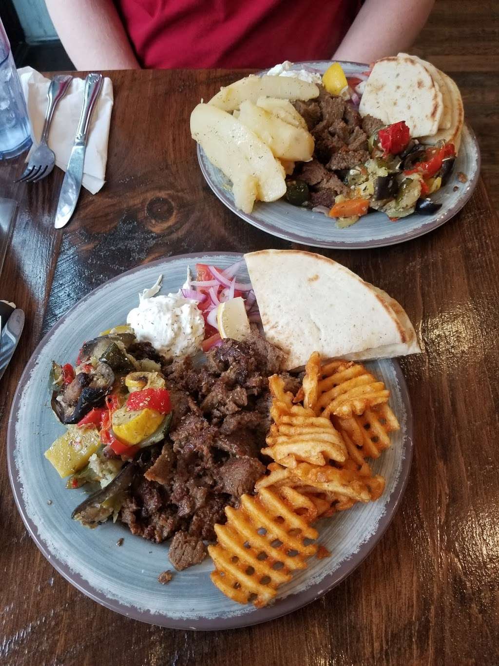 Moustaki Authentic Gyros | 161 N 21st St, Philadelphia, PA 19103, USA | Phone: (215) 964-9151