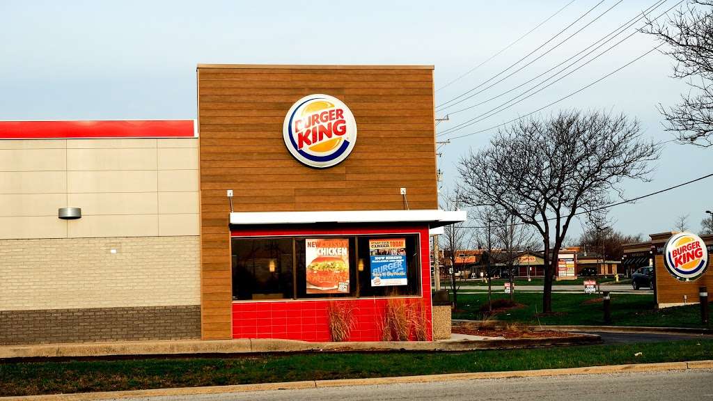 Burger King | 401 E Roosevelt Rd, Lombard, IL 60148, USA | Phone: (630) 317-7780
