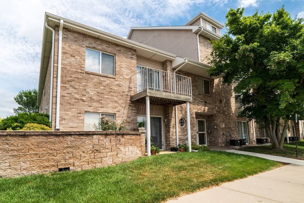 Skyline View Apartments | 1430 Old Farm Rd, Lincoln, NE 68512, USA | Phone: (402) 436-3477