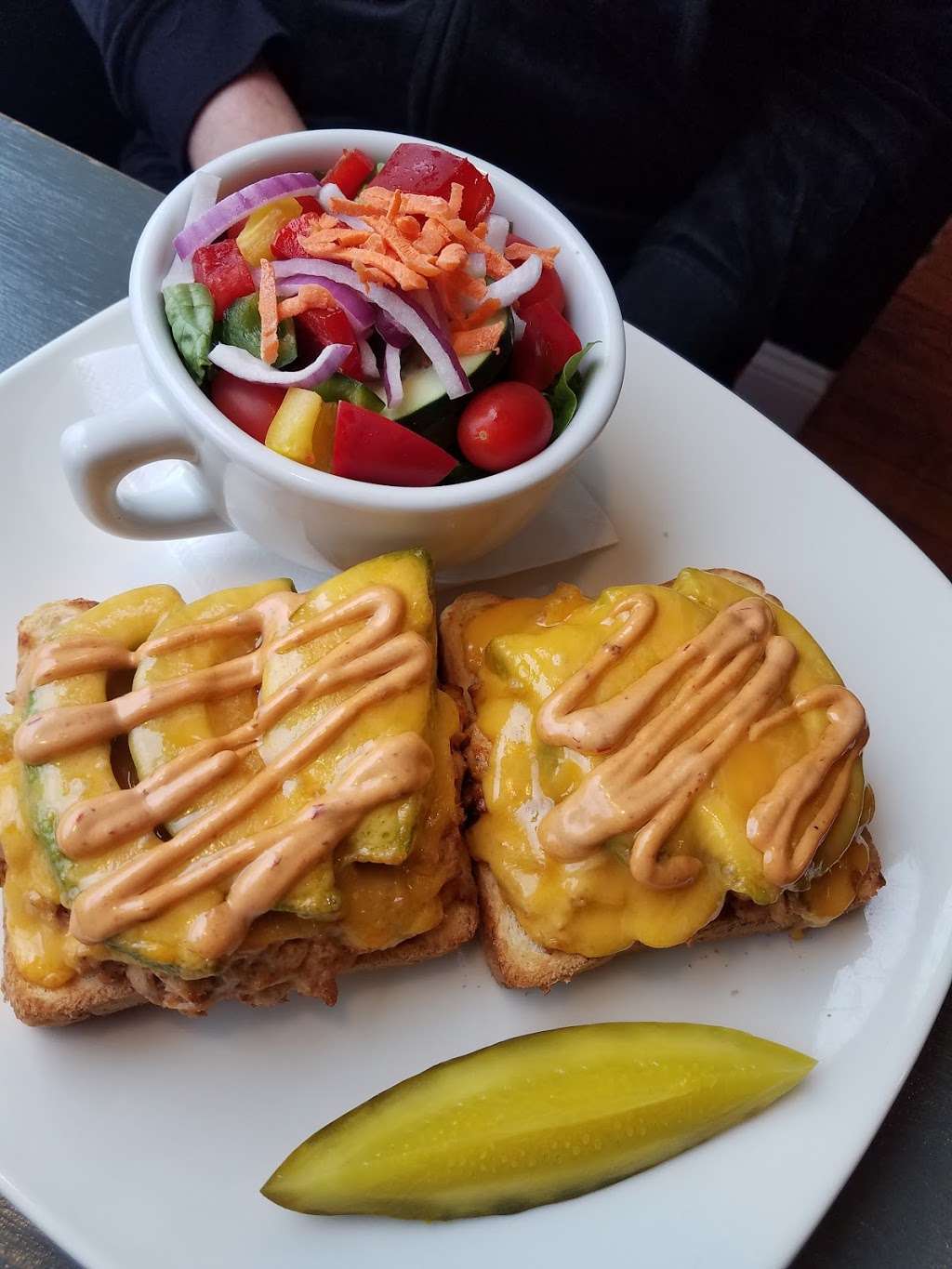 Reverie: Coffee & Craft Beer | 21 Front St, Patterson, NY 12563, USA | Phone: (845) 286-5136