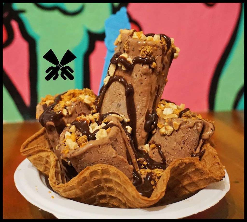 Nomadic Ice Cream Rolls LLC | 5750 W Glendale Ave, Glendale, AZ 85301, USA | Phone: (623) 300-4598