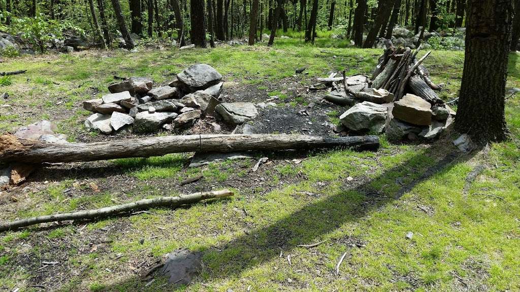 Woodpecker Trailhead | Appalachian Trail, Slatington, PA 18080