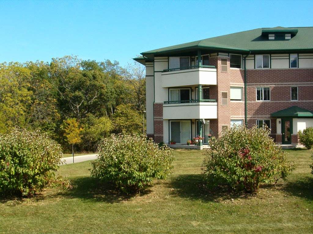 Hidden Oak Apartments | 8600 82nd St, Pleasant Prairie, WI 53158 | Phone: (262) 671-4356