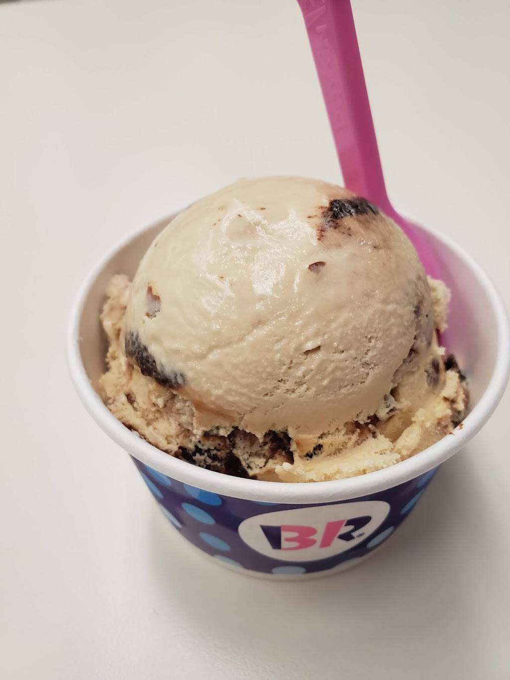 Baskin-Robbins | 6375 Riverside Blvd, Sacramento, CA 95831, USA | Phone: (916) 393-1331