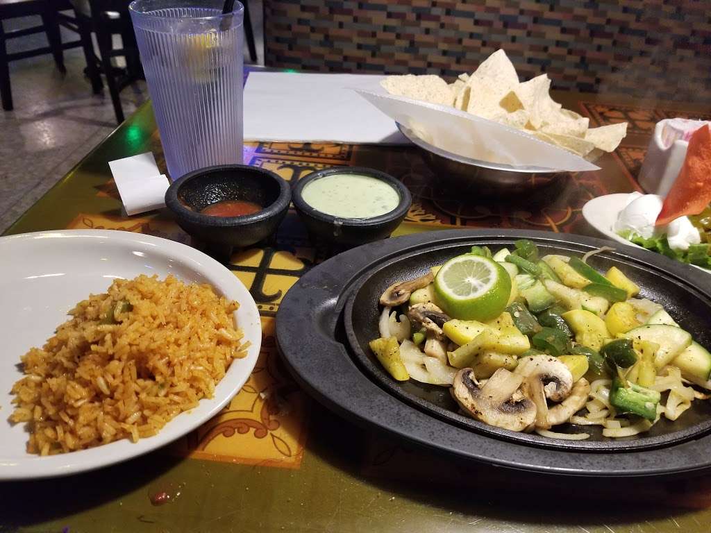 El Toro Mexican Restaurant | 7529 Bayway Dr, Baytown, TX 77520 | Phone: (281) 424-8016