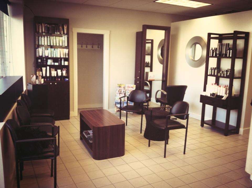 Family Affair Salon & Barber Shop | 292 Main St, Groveland, MA 01834, USA | Phone: (978) 372-9011