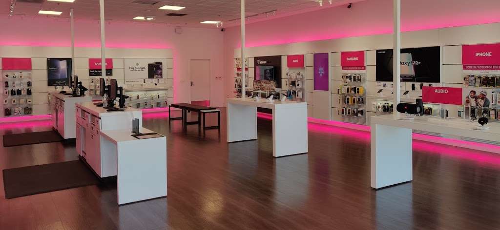 T-Mobile | 33694 Yucaipa Blvd Ste 4, Yucaipa, CA 92399, USA | Phone: (909) 797-1001