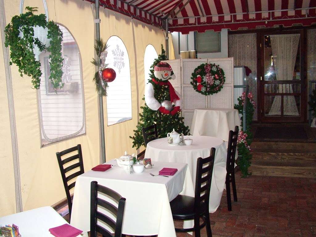 The Carriage House Café & Tea Room | 1048 Washington St, Cape May, NJ 08204, USA | Phone: (609) 224-6064
